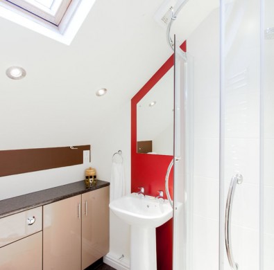 Interior of en-suite at The Hideaway at Windermere